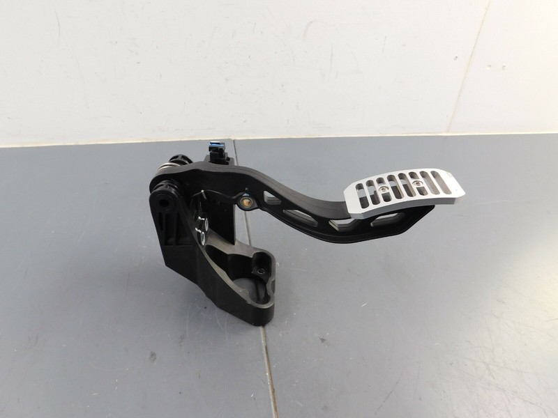 2020 19 21 McLaren 600LT 600 LT Spider Brake Pedal Assembly #8009 J1