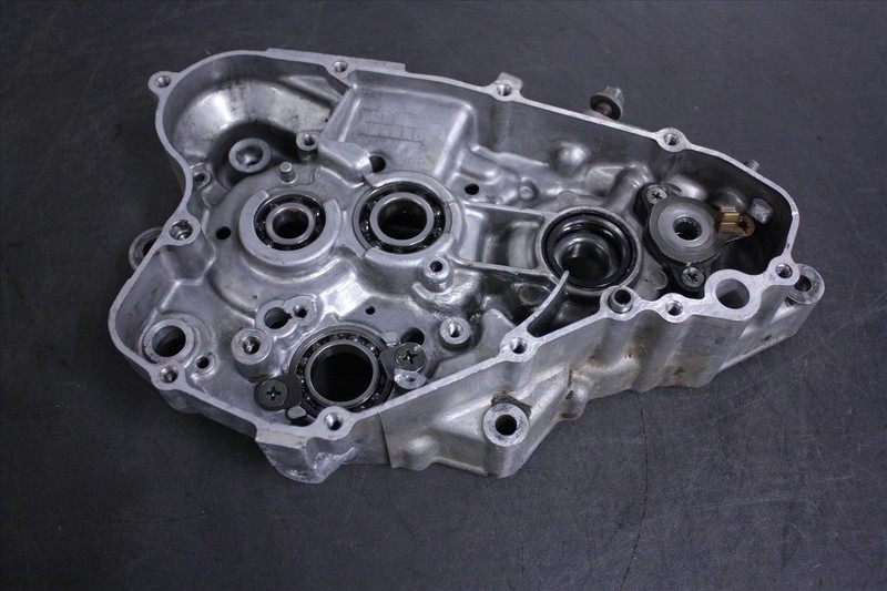 1997 SUZUKI RM 80 ENGINE MOTOR BLOCK CRANK CASING #2 OEM RM80 97
