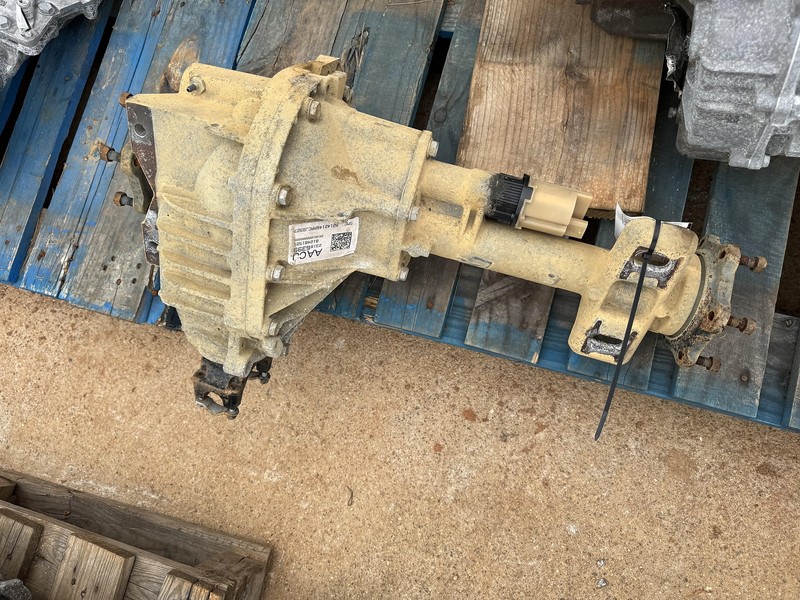 2015 CADILLAC ESCALADE FRONT CARRIER DIFFERENTIAL ASSY MYC 3.42 RATIO GU6 AACU
