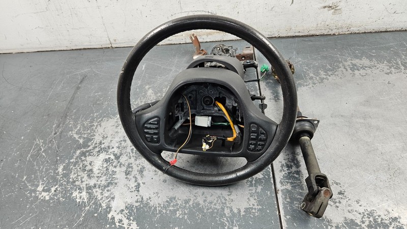 2003 03 04 Mercury Marauder Steering Wheel / Column / Key - *#6832 D6