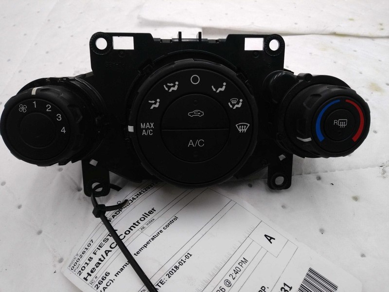 2018 Ford Fiesta A/C Selector Switch OEM Grey 85K Miles NJ25-26107-663524