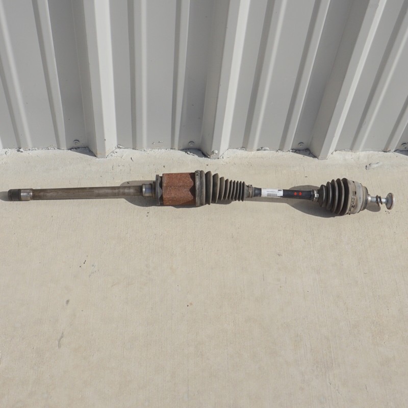 2009 - 2012 BMW 750 FRONT RIGHT PASSENGER AXLE CV SHAFT AWD ASSEMBLY
