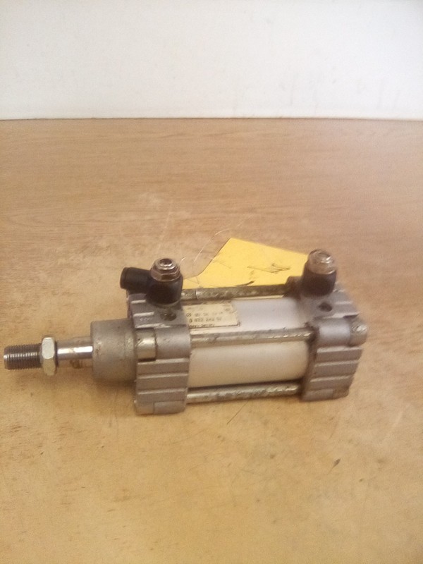 Bosch 0-822-242-023 Pneumatic Cylinder