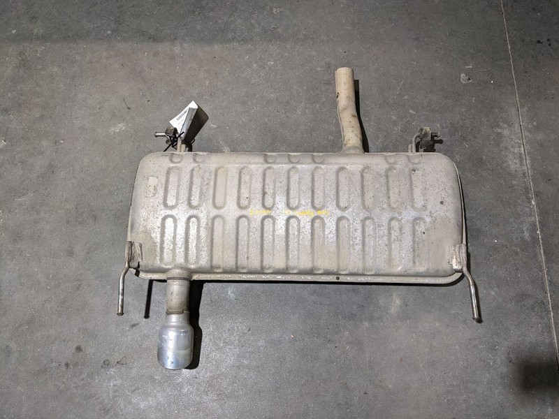 2013-2017 CADILLAC ATS REAR EXHUAST MUFFLER ASSEMBLY OEM 1180216