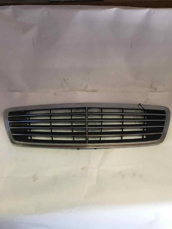 Grille MERCEDES S500 03 04 05 06