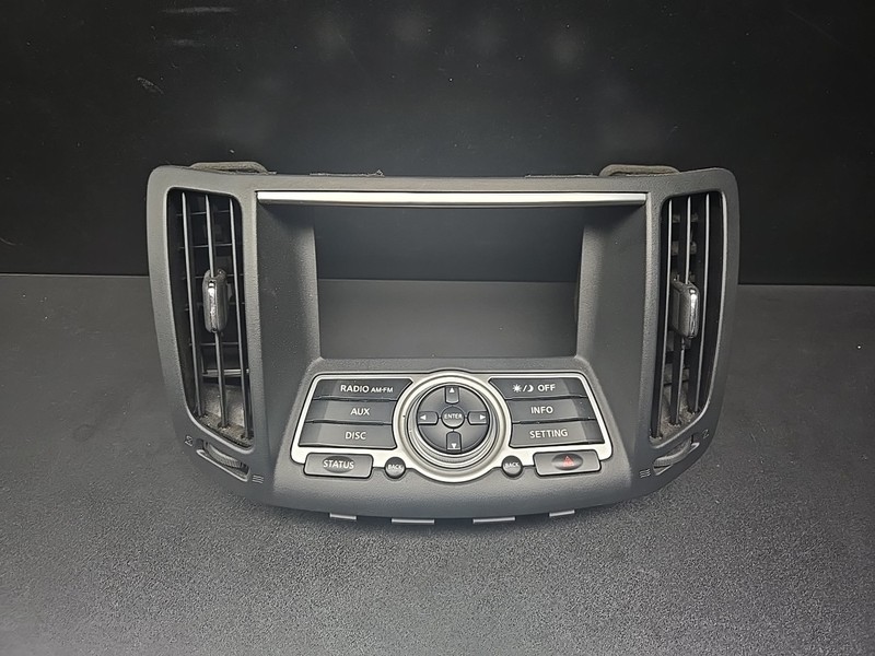 2007-13 INFINITI G35 G37 CENTER DASH RADIO NAVIGATION TRIM BEZEL AC A/C VENTS