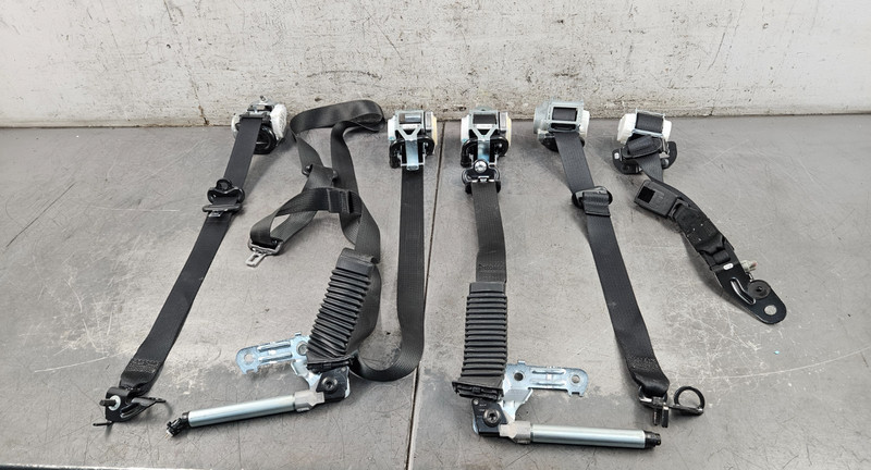 2025 Ford F150 Raptor RSeat Belt Set - * #9168 K5