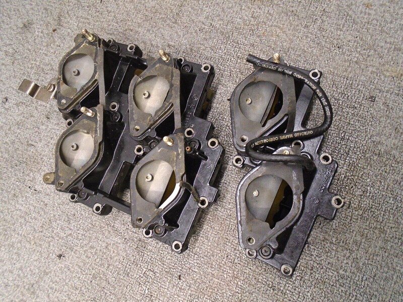 UPPER/LOWER INTAKE MANIFOLD w REED PLATE 0437340 JOHNSON 95-2001 130-250 HP #1