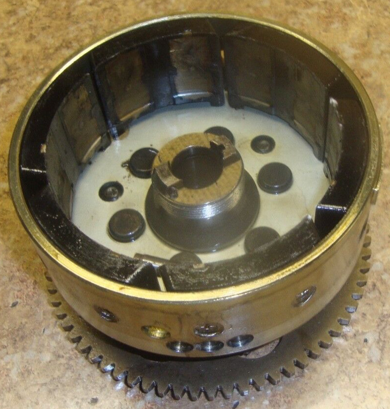 1985 Suzuki Quadrunner LT250E LT250 LT 250 Engine Alternator Rotor Flywheel 85