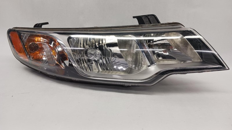 12-'13 KIA FORTE KOUP Right passenger headlight OEM Grade B
