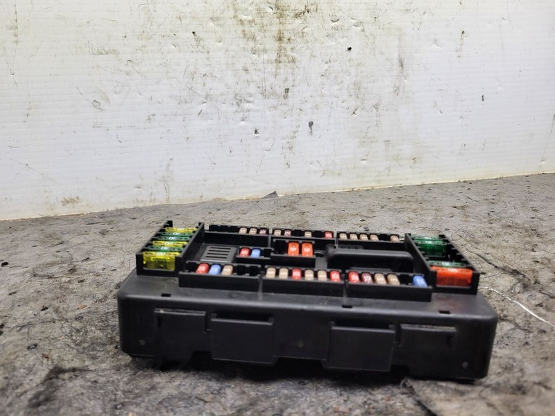 Fuse Box Engine Fits 12-18 BMW 320i 1786621