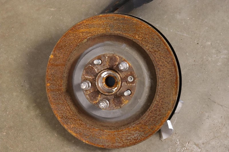 2015-2019 FORD FLEX FWD FRONT RIGHT SPINDLE KNUCKLE WHEEL HUB W/ CONTROL ARM OEM