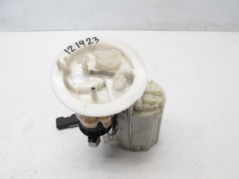 08-12 AUDI 8T A5 S5 B8 A4 S4 2013 RS5 FUEL PUMP ASSEMBLY LEVEL SENSOR OEM 121923
