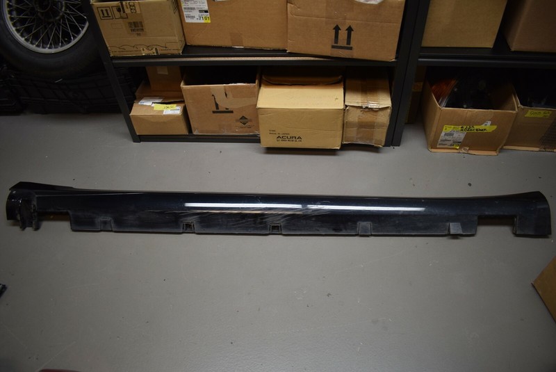 2012-2019 TESLA MODEL S RIGHT SIDE ROCKER MOLDING SILL FACTORY OEM