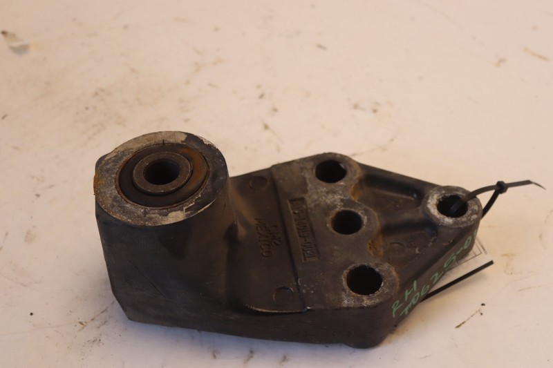 2008-2025 FREIGHTLINER CASCADIA 125 FRONT STEER AXLE SPRING HANGER MOUNT OEM