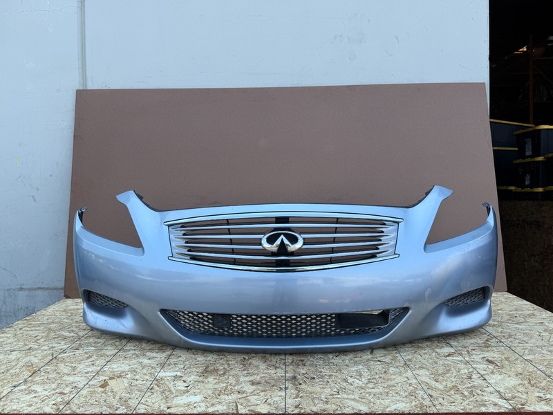 INFINITI G37 Q60 2 DOOR08-10 OEM FRONT BUMPER COVER W/ GRILLS ASSEMBLY (GRAY)