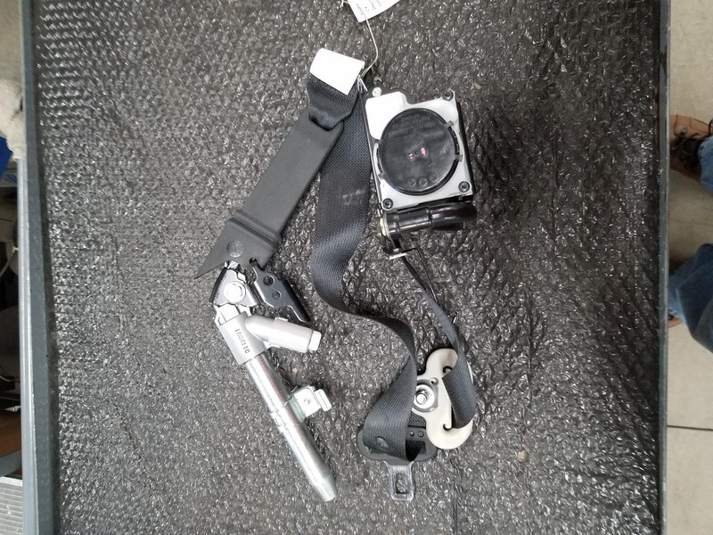 19-'22 MAZDA CX-3 Front Seat Belt passenger retractor black OEM