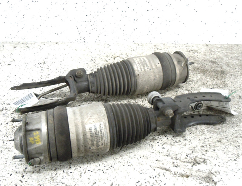 2011-2018 Porsche Cayenne Front Air Strut Pair Driver Left Passenger Right OEM