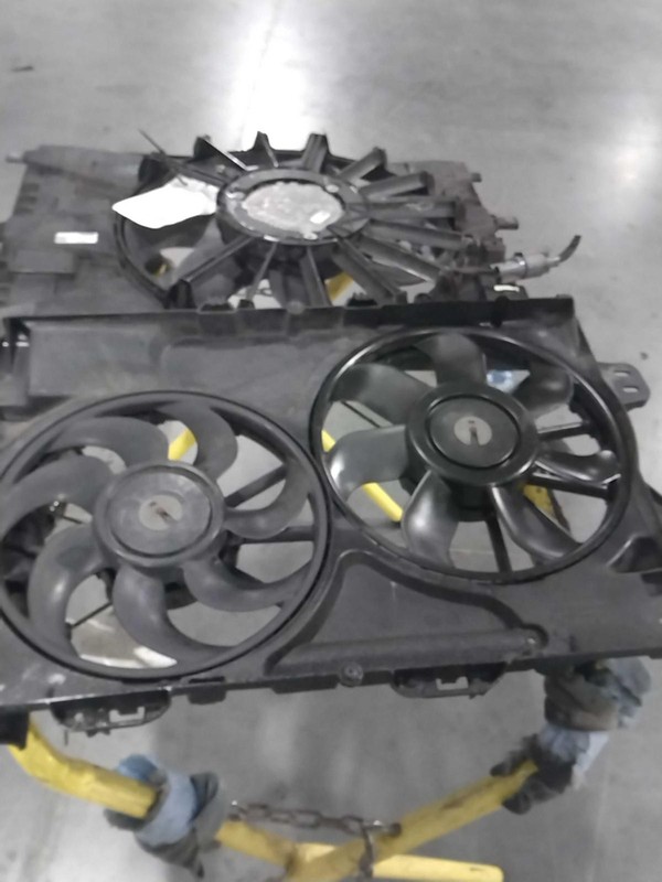 2009 Chevrolet Equinox Engine Cooling Fan Motor OEM 3.4L 72000 Miles Grey