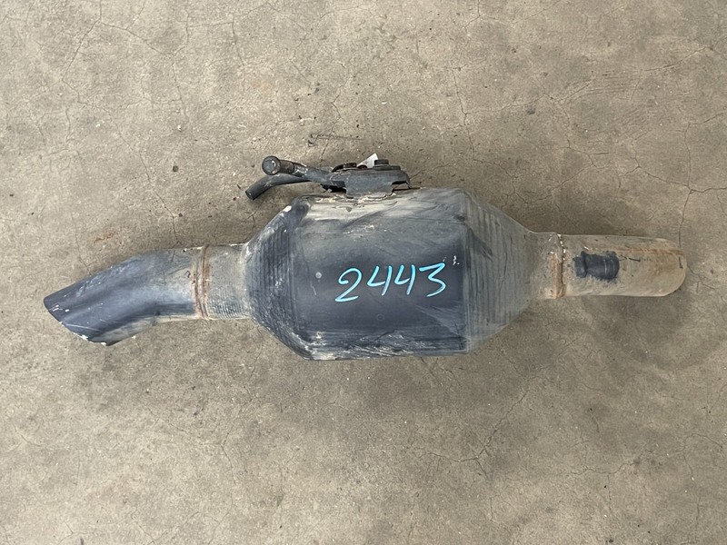 ⭐2016-2018 TOYOTA RAV4 2.5L L4 RWD REAR MUFFLER TIP ASSEMBLY OEM LOT2443