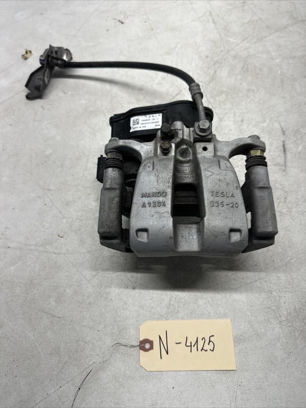 17-22 TESLA 3 REAR LEFT SIDE DISC BRAKE CALIPER OEM 104462300I 4125 S15