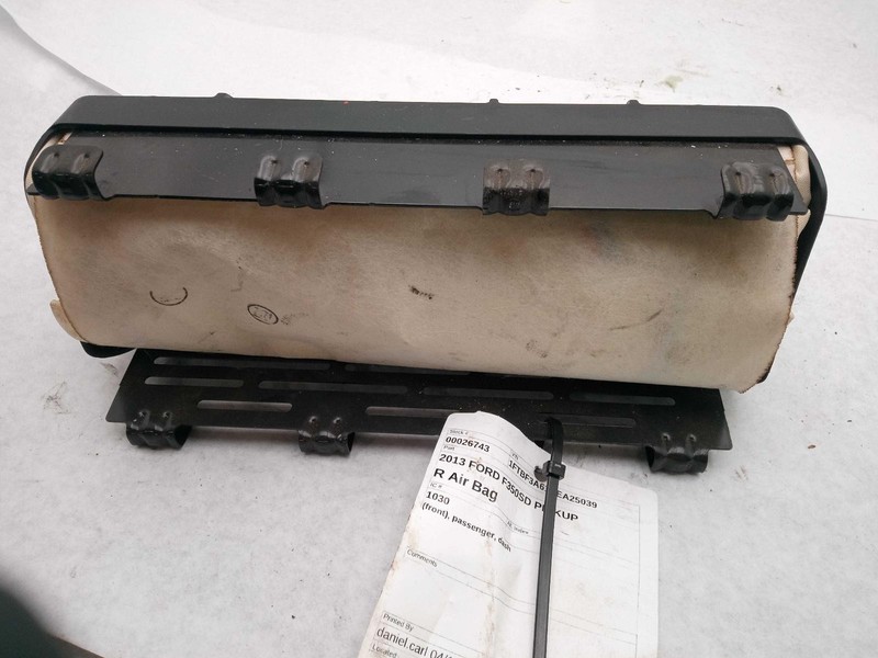 2013 Ford F350SD Instrument Panel Air Bag Right White 142K Miles OEM Part