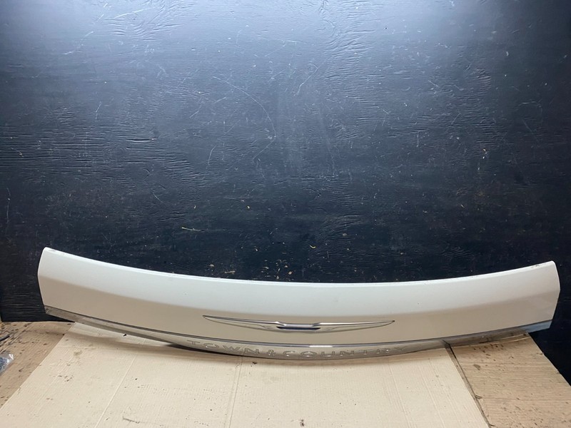 2011 to 2016 Chrysler Town & Country Tailgate Trim w/ Camera Panel OEM X0258 DG