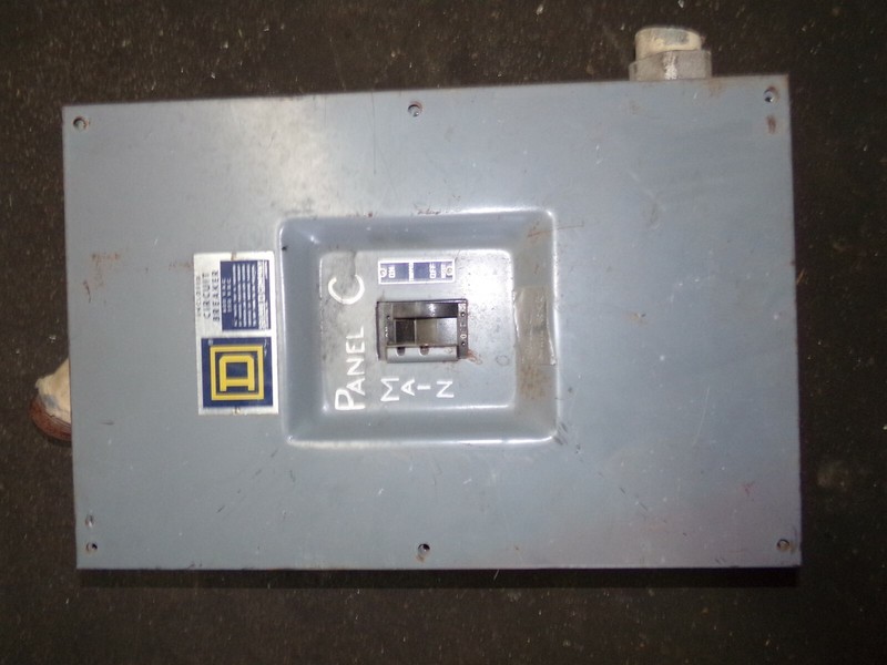 Square D KA-223-5 Enclosed Circuit Breaker 600VAC *FREE SHIPPING*