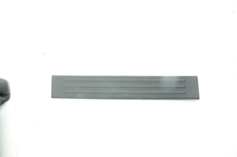 2017-2020 Nissan Titan 5.6L 4x4 Driver Left Rear Door Sill Scuff Plate