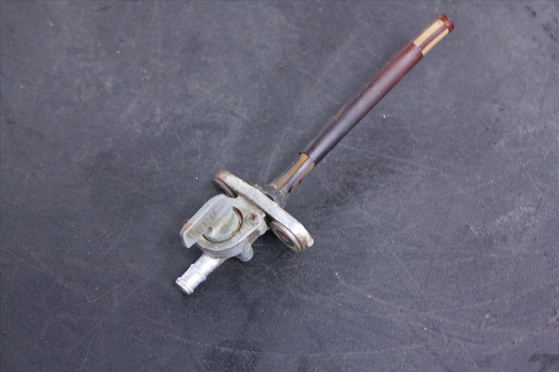 85 HONDA ATC 250 R FUEL GAS PETROL VALVE SWITCH PETCOCK 250R ATC250 ATC250R