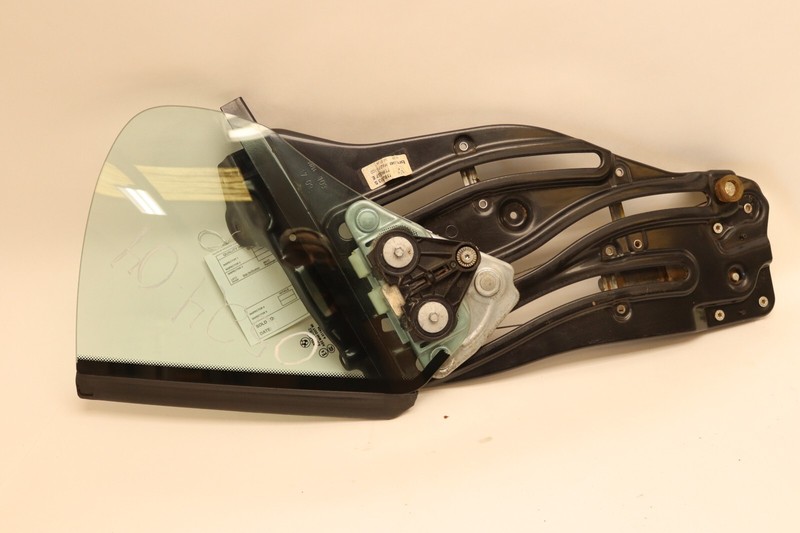 2009-2016 BMW Z4 E89 REAR LEFT QUARTER WINDOW GLASS W/ REGULATOR MOTOR OEM