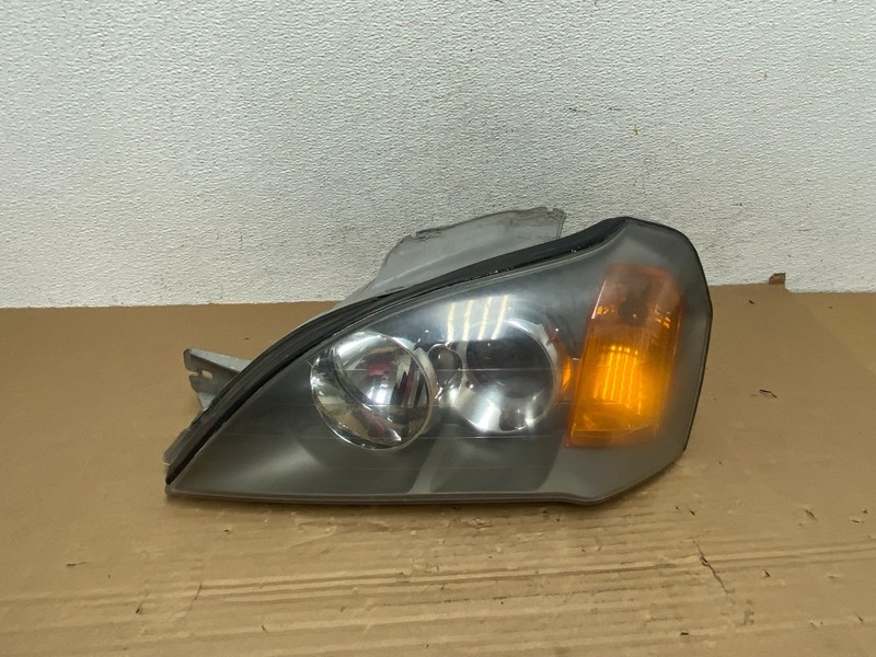 2004 to 2006 Suzuki Verona Left Driver Side Headlight AD4257
