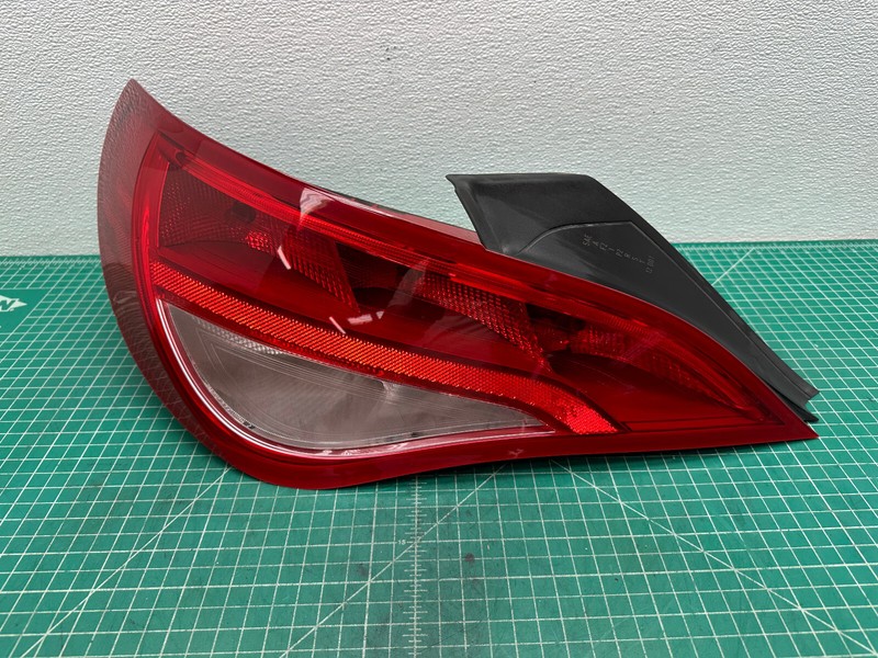 14-19 Mercedes CLA250 C117 REAR LEFT DRIVER SIDE TAIL LIGHT LAMP OEM