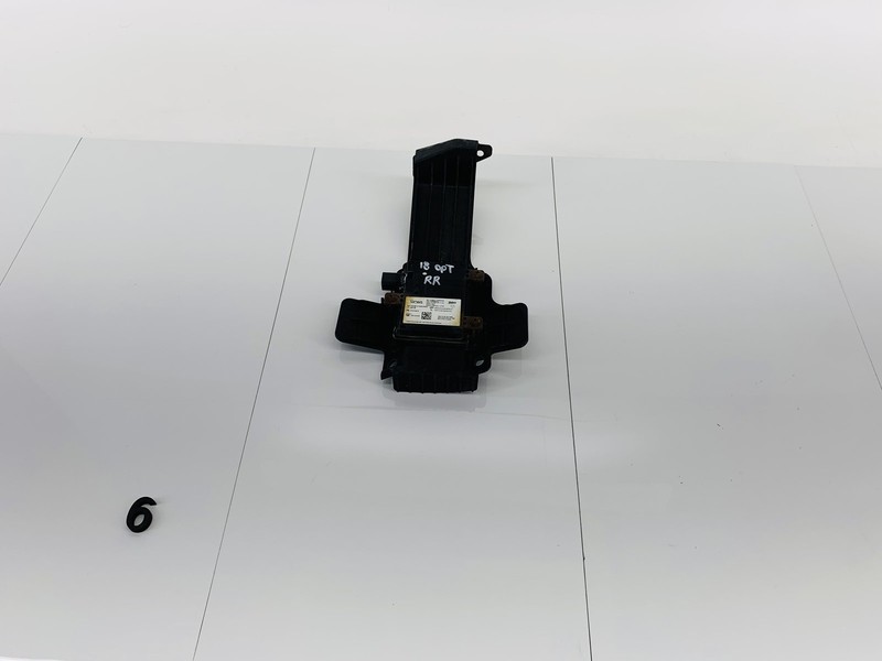 17-18 KIA OPTIMA JF REAR RIGHT PASSENGER SIDE BLIND SPOT RADAR SENSOR MODULE OEM