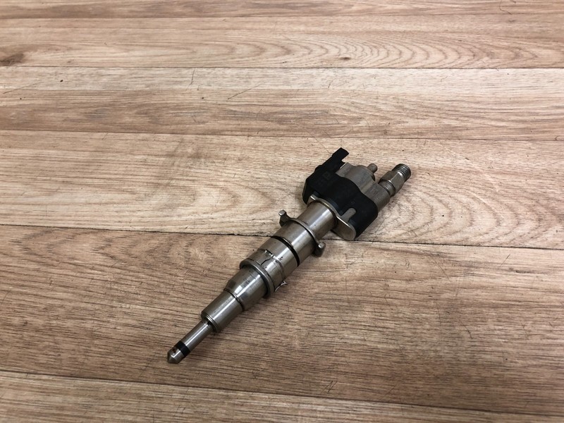 BMW 135 335 535 OEM ENGINE MOTOR HIGH PRESSURE FUEL INJECTOR N54 INDEX 11 J