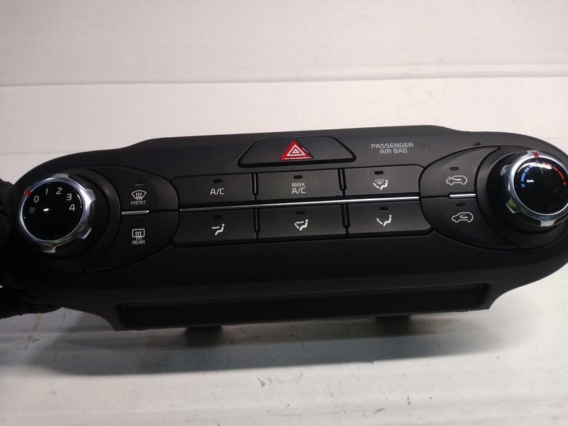 2016 Kia Sorento A/C Selector Switch OEM Black 97250C6100 93000 Miles