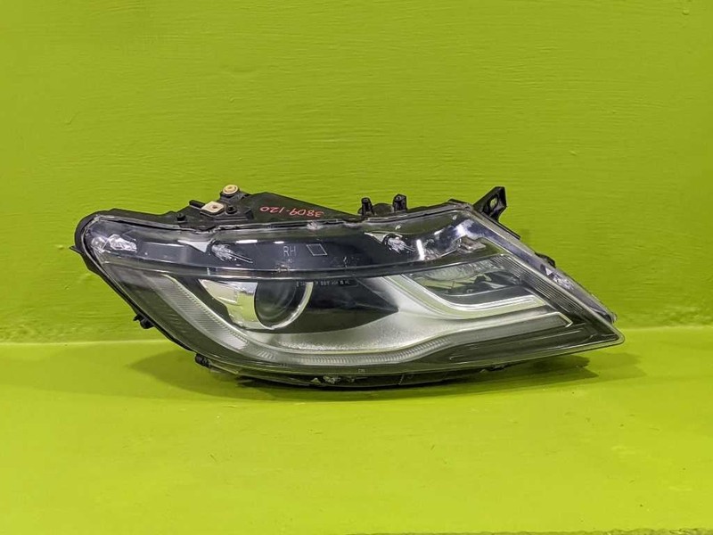 15 16 17 18 MKC PASSENGER RIGHT HEADLIGHT LAMP OEM 3809-120
