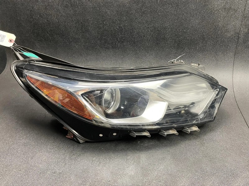 Front Right Headlight Headlamp 2019 Chevrolet Equinox 84258450 2018 2020 2021 X
