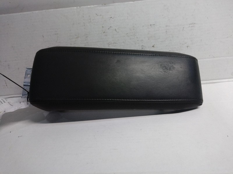 2016 GMC Terrain Center Console Gray Lid OEM 84054523 Used 124K Miles