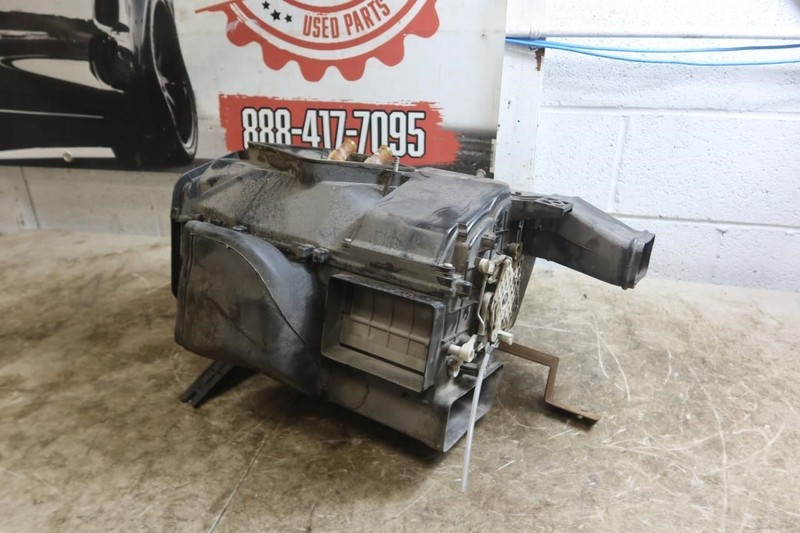Nissan UD 3300 Heater Core w/ Heater Box Assembly