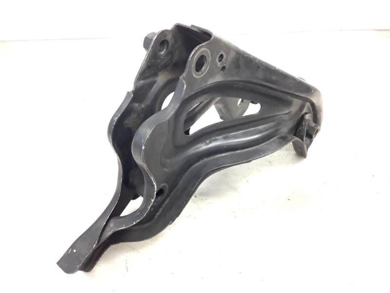 90-93 Accord AT Rear Engine Motor Transmission Mounting T Bracket Stay Used OEM