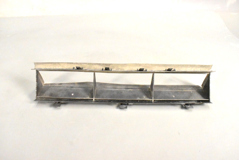 03-06 Mercedes CL500 CL600 W215 Secondary Oil Inter-Cooler Shroud Air Baffle Oem
