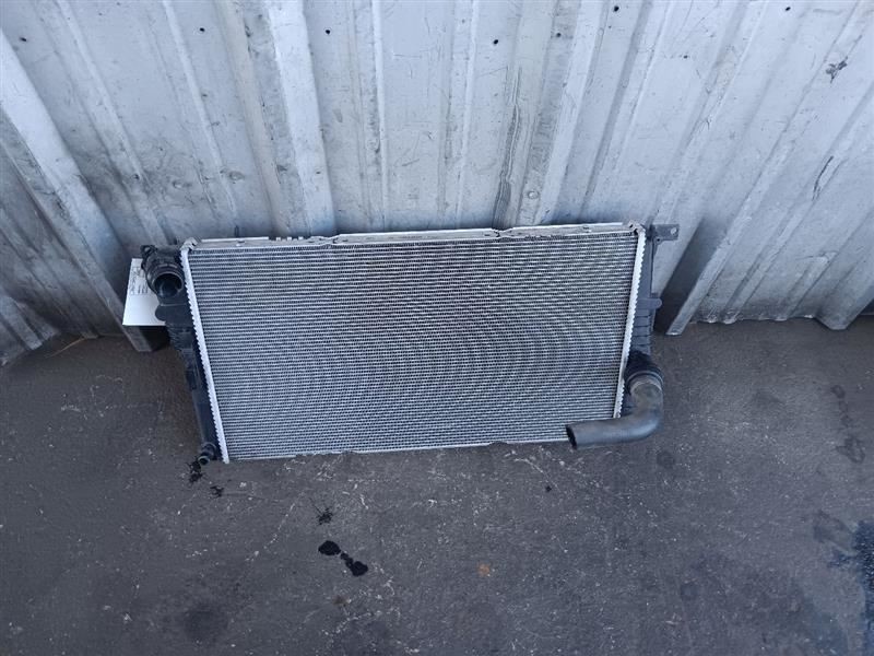 14-18 BMW F30 328D Diesel Radiator 17118673370