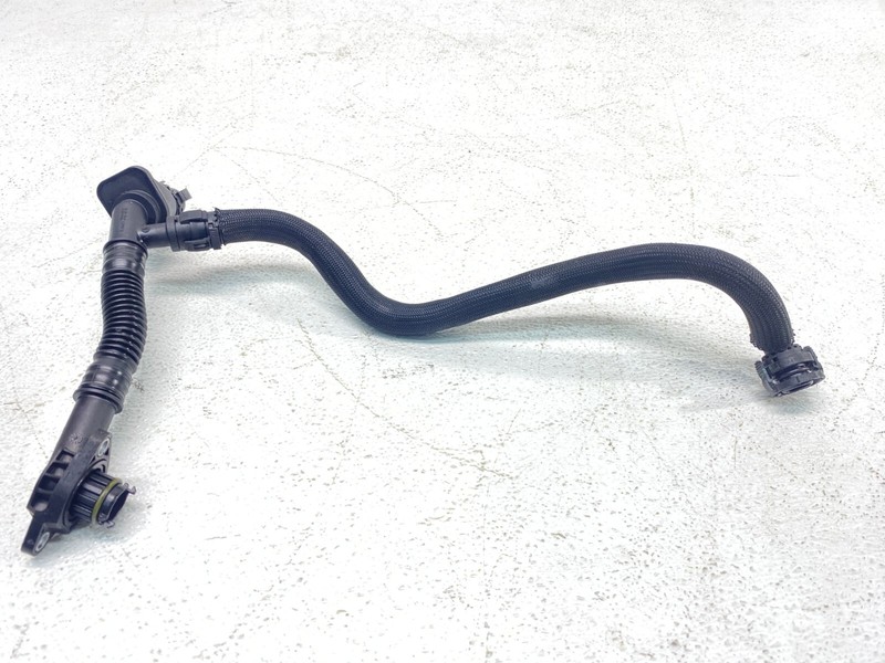 BMW F06 F10 F12 550 650 750 X5 X6 N63 Right Engine Crankcase Breather Hose OEM✅