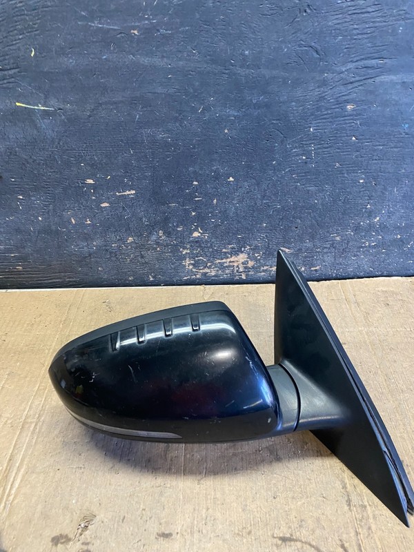 2011 - 2013 Kia Optima Right Passenger View Door Mirror Turn Signal Oem T6472 DG