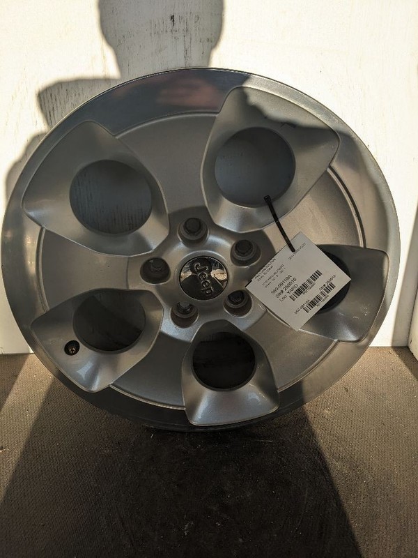 Wheel 18x7-1/2 5 Hole Silver Fits 13-15 WRANGLER 1156866