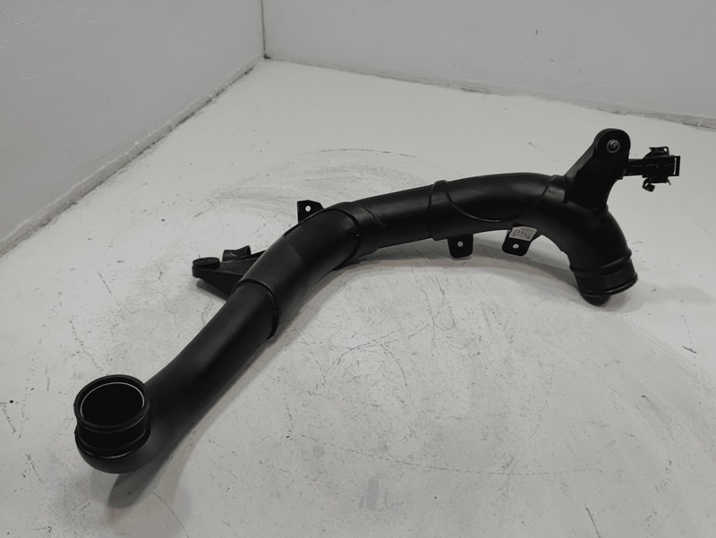 2018-2023 Volkswagen Atlas Intercooler Hose Air Pipe Tube OEM