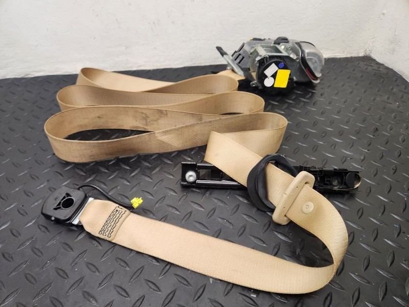 10 Mercedes-Benz S400 Front Right Passenger Retractor Biege OEM 221-860-54-85