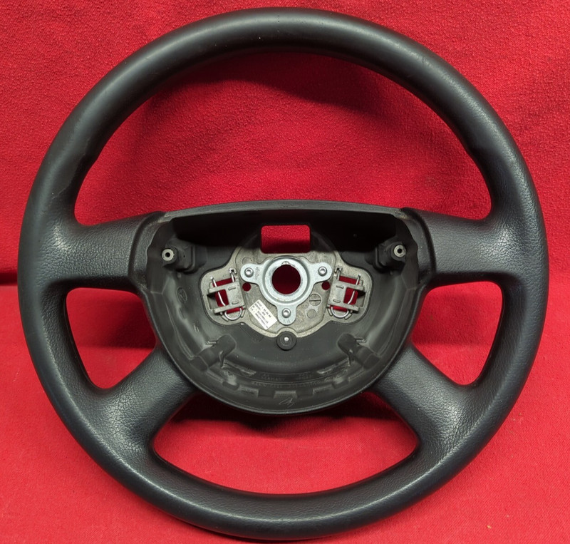 2006 2007 2008 2009 2010 Volkswagen VW Passat BASIC Steering Wheel Black