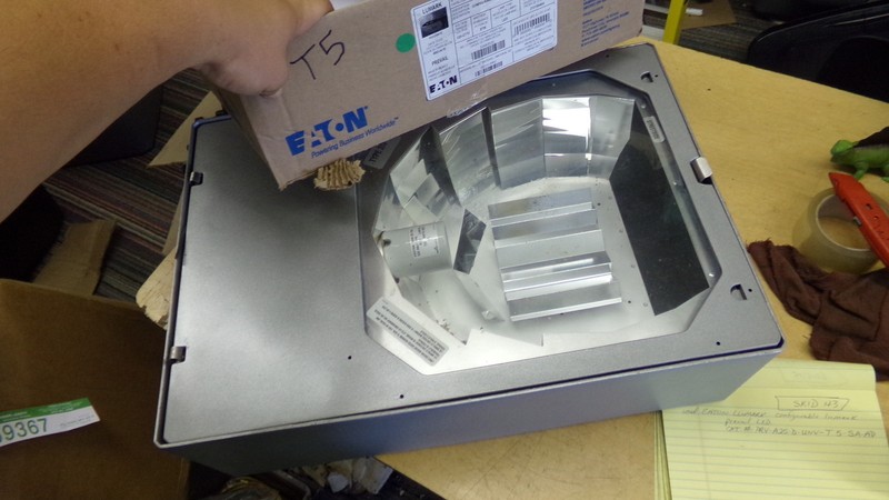 Eaton Lumark, PRV-A25-D-UNV-T5-SA-AP, LED *Free Shipping*